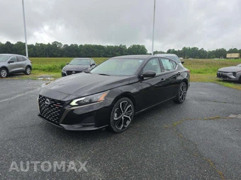 2024 Nissan Altima SR