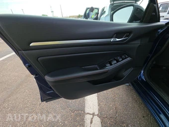 2024 Nissan Altima SR - miniatura 9