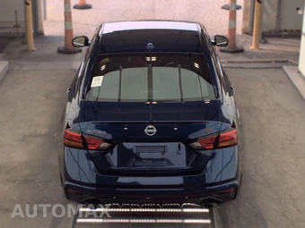 2024 Nissan Altima SR - miniatura 6