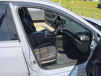 2024 Nissan Altima SR - miniatura 18