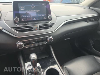 2024 Nissan Altima SR - miniatura 17