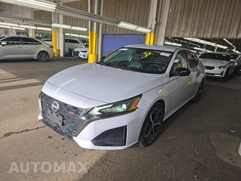 2024 Nissan Altima SR