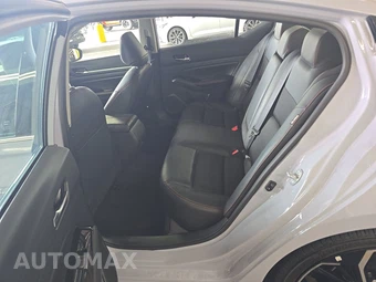 2024 Nissan Altima SR – miniatura 13