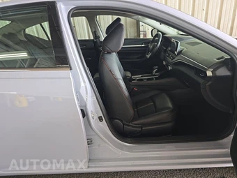 2024 Nissan Altima SR – miniatura 8