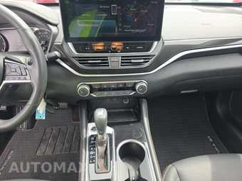 2024 Nissan Altima SR - miniatura 11