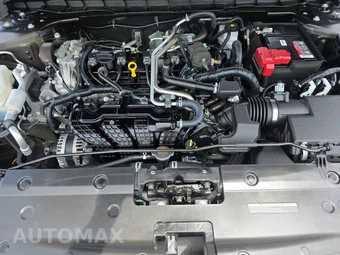 2024 Nissan Altima SR - miniatura 15