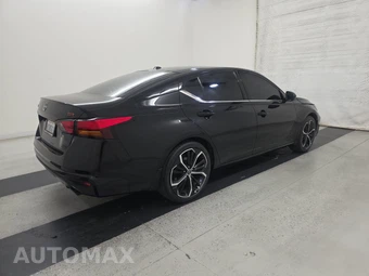 2024 Nissan Altima SR – miniatura 4