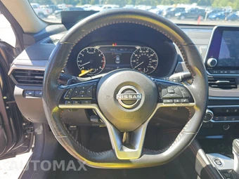 2024 Nissan Altima SR - miniatura 10