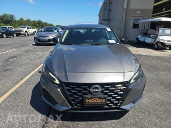 2024 Nissan Altima SR - miniatura 2
