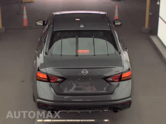 2024 Nissan Altima SR - miniatura 5