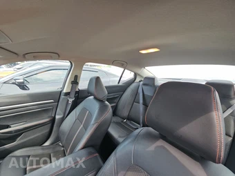 2024 Nissan Altima SR - miniatura 18
