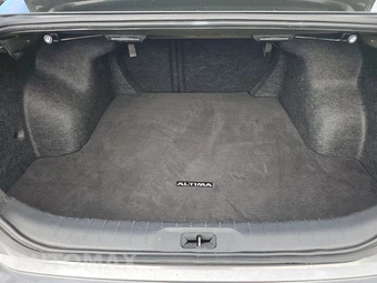 2024 Nissan Altima SR - miniatura 17