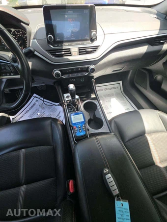 2024 Nissan Altima SR - miniatura 10