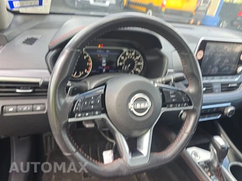 2024 Nissan Altima SR - miniatura 10