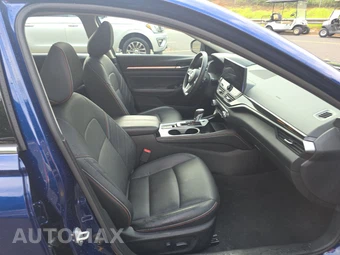 2024 Nissan Altima SR – miniatura 8