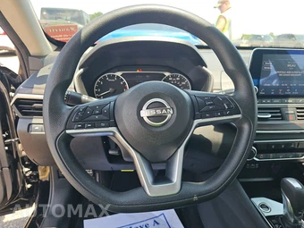 2024 Nissan Altima SV - miniatura 10