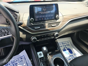 2024 Nissan Altima SV - miniatura 11