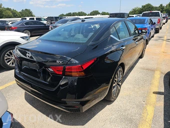 2024 Nissan Altima SV - miniatura 4