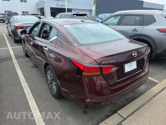 2024 Nissan Altima SV – miniatura 2