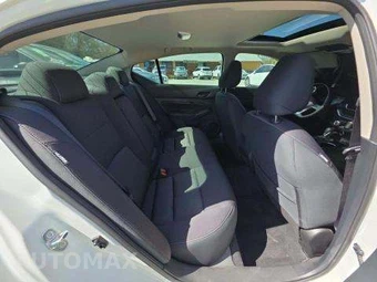 2024 Nissan Altima SV - miniatura 16