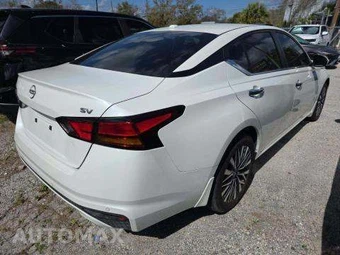2024 Nissan Altima SV - miniatura 3