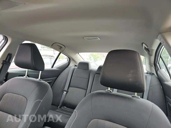 2024 Nissan Altima SV – miniatura 11