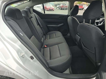 2024 Nissan Altima SV – miniatura 16