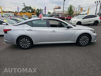 2024 Nissan Altima SV – miniatura 4