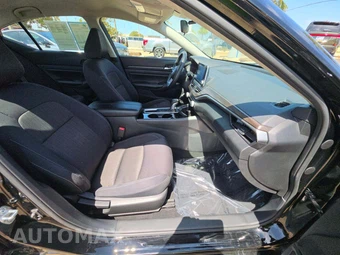 2024 Nissan Altima SV - miniatura 18