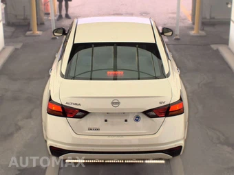 2024 Nissan Altima SV - miniatura 6
