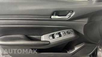 2024 Nissan Altima SV - miniatura 10