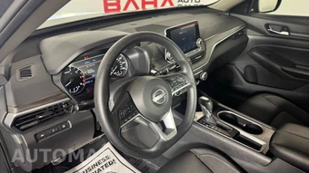 2024 Nissan Altima SV - miniatura 11