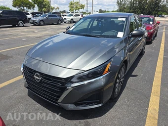 2024 Nissan Altima SV