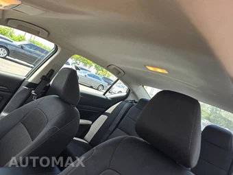 2024 Nissan Altima SV – miniatura 18