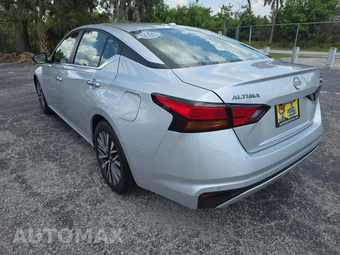 2024 Nissan Altima SV – miniatura 2