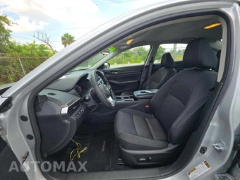 2024 Nissan Altima SV – miniatura 6