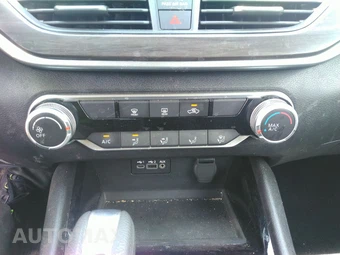 2024 Nissan Altima SV - miniatura 18