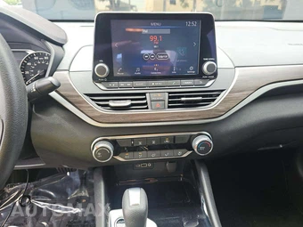 2024 Nissan Altima SV – miniatura 10