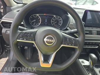 2024 Nissan Altima SV - miniatura 10