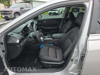 2024 Nissan Altima SV - miniatura 3