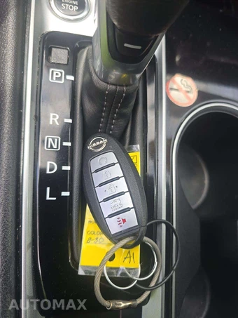 2024 Nissan Altima SV - miniatura 8