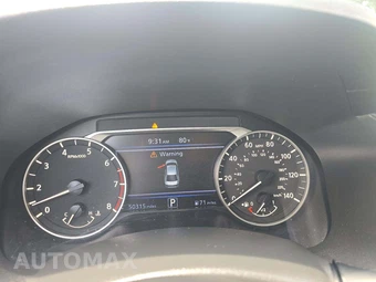 2024 Nissan Altima SV - miniatura 9