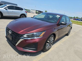 2024 Nissan Altima SV