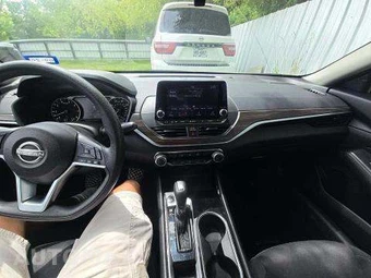 2024 Nissan Altima SV – miniatura 10