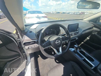 2024 Nissan Altima SV - miniatura 11
