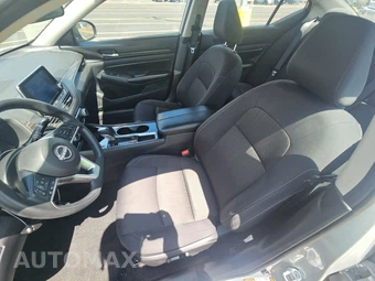 2024 Nissan Altima SV - miniatura 7