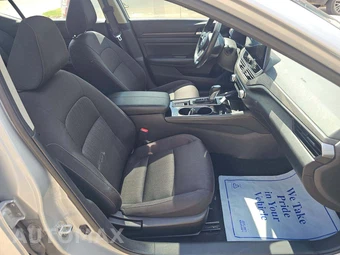2024 Nissan Altima SV – miniatura 18