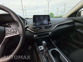 2024 Nissan Altima SV - miniatura 10