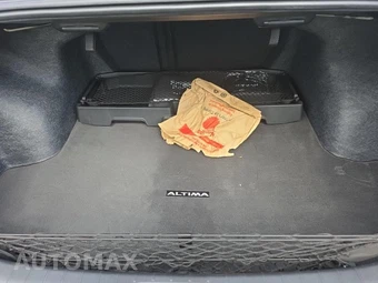 2024 Nissan Altima SV - miniatura 17