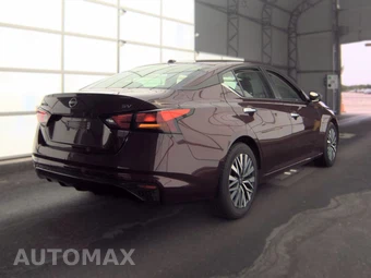 2024 Nissan Altima SV - miniatura 4